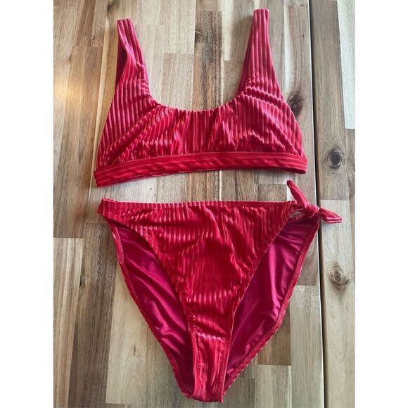 DIPPIN DAISYRED VELVET BIKINI